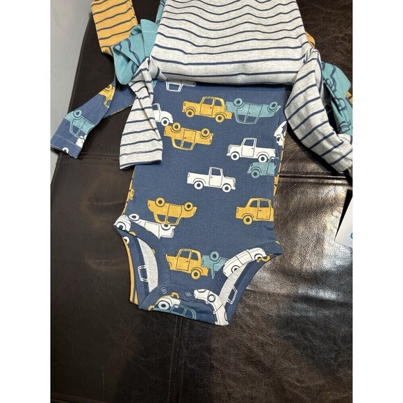 Carter’s Set of 4 Bodysuits Boy’s 6 Months Cars and Stripes - Picture 3 of 5
